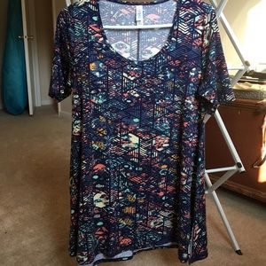 Lularoe size XS Perfect T, like new